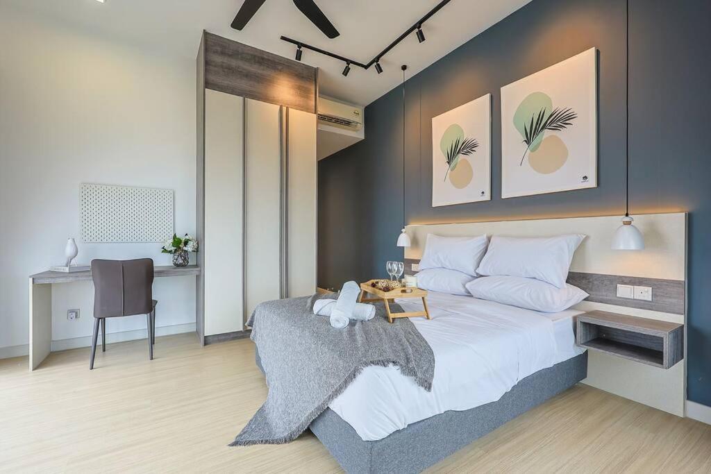 Continew Trx Corner Dual Balconies 2 Bedrooms Pangsapuri *