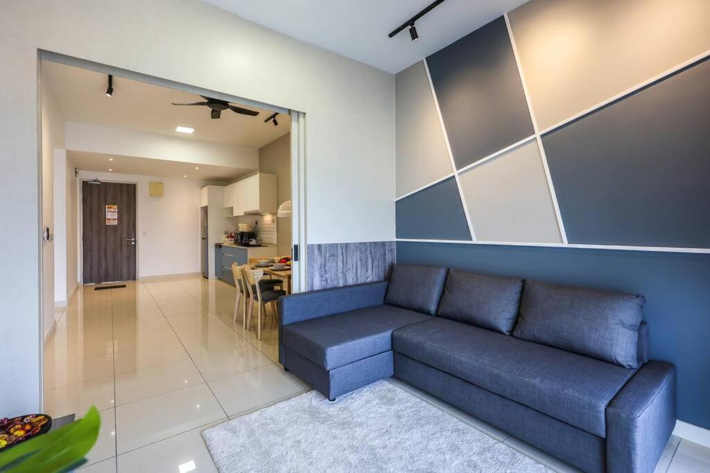 Continew Trx Corner Dual Balconies 2 Bedrooms Kuala Lumpur
