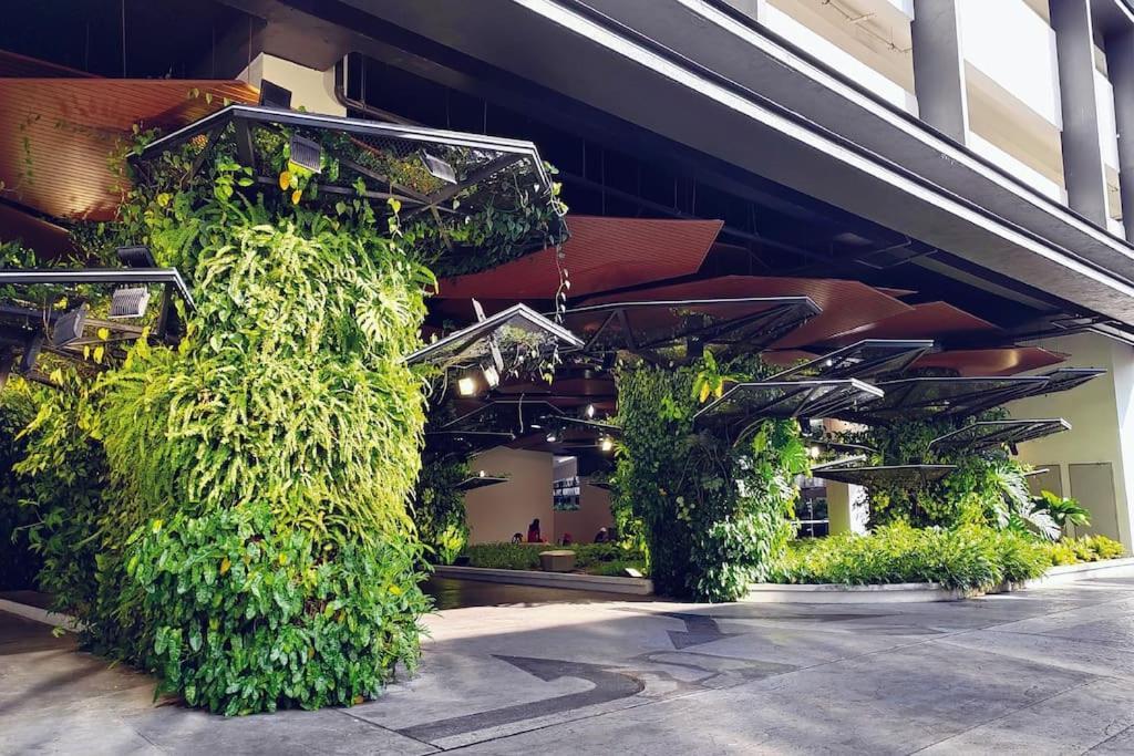 Continew Trx Corner Dual Balconies 2 Bedrooms Pangsapuri Kuala Lumpur